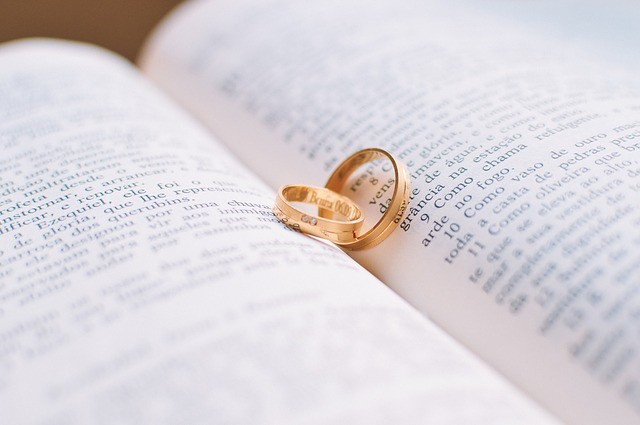 How to Write the Perfect Wedding Vows